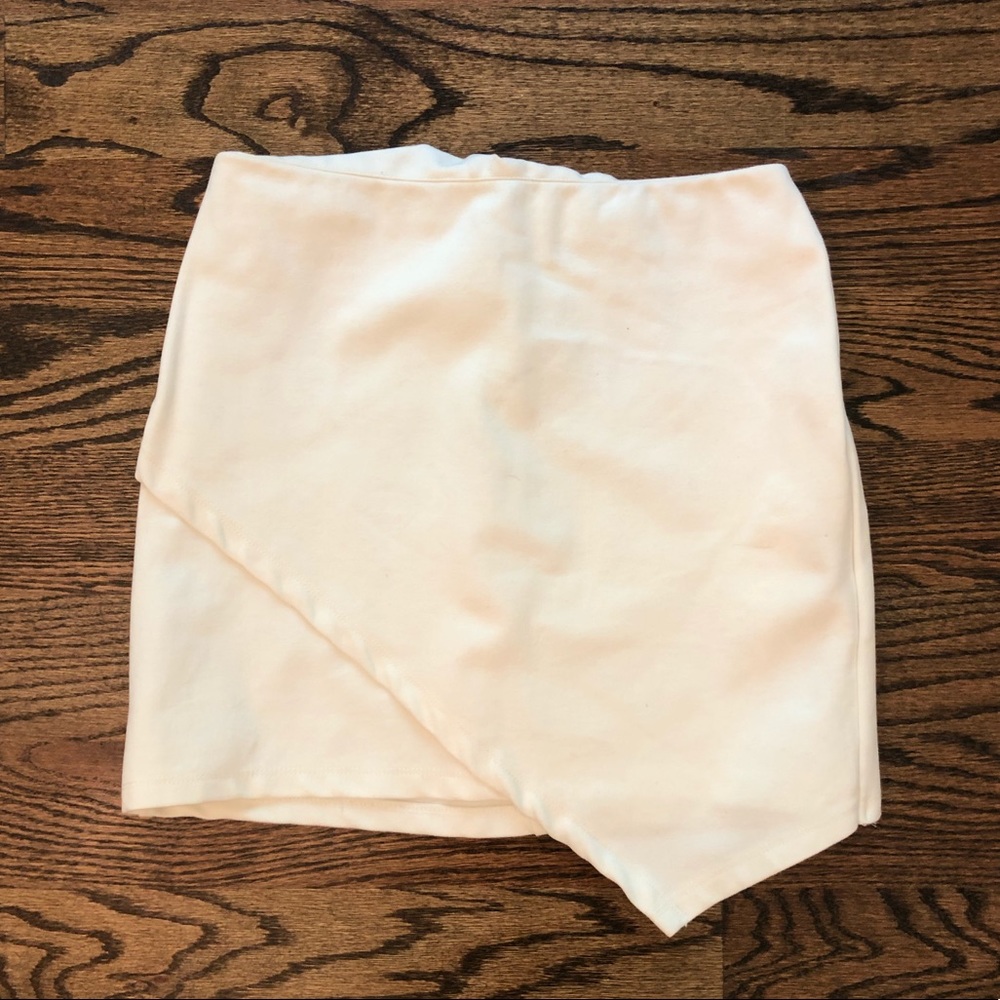 LF white skirt